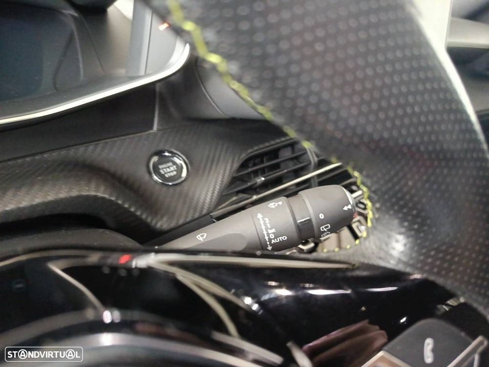 Peugeot 2008 1.2 PureTech GT - 15