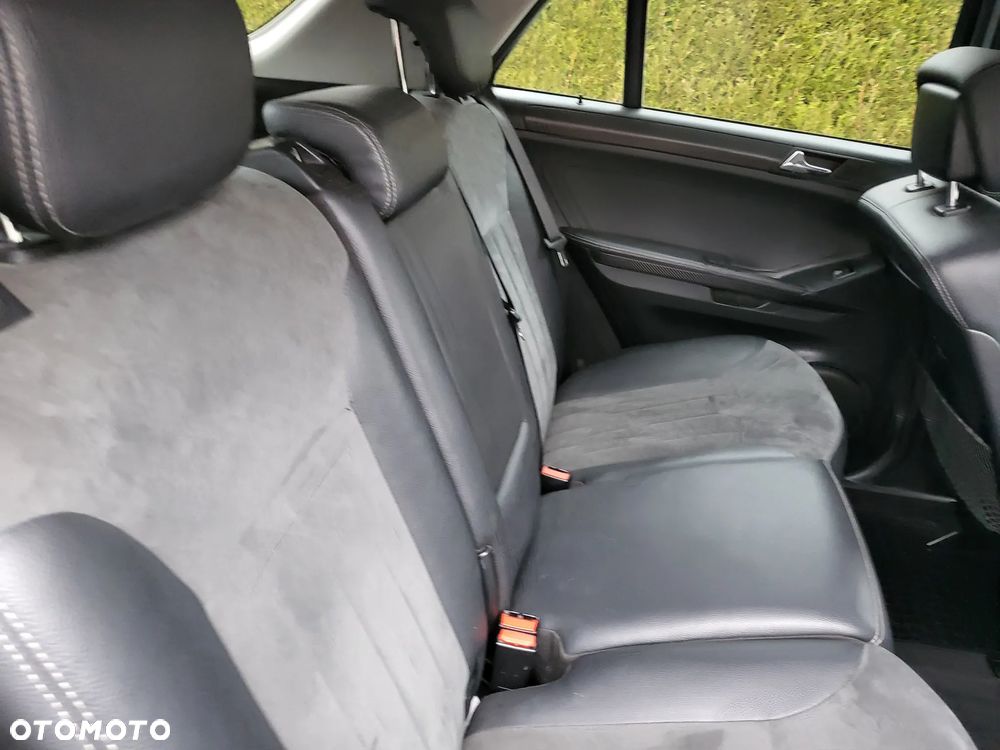 Mercedes-Benz ML - 18