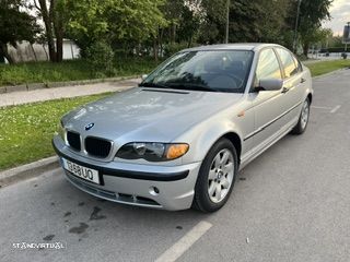 BMW 320 d Sport - 1