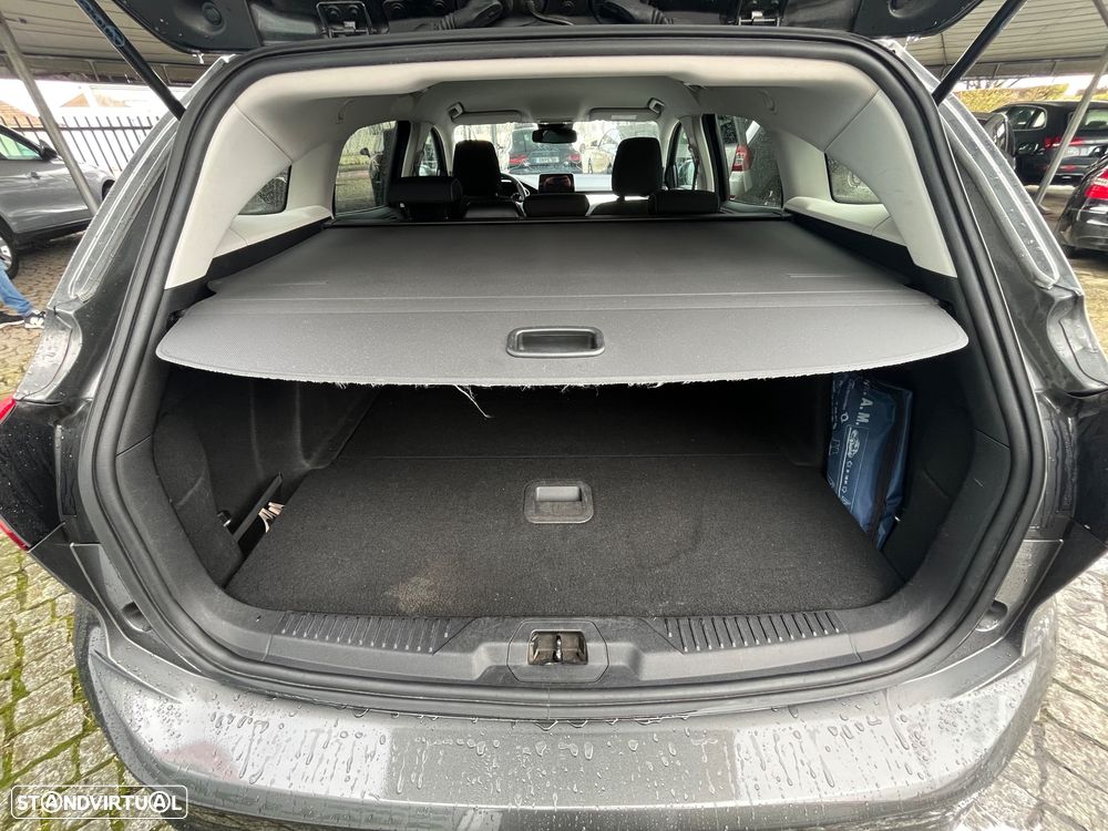 Ford Focus SW 1.5 TDCi EcoBlue Vignale - 11