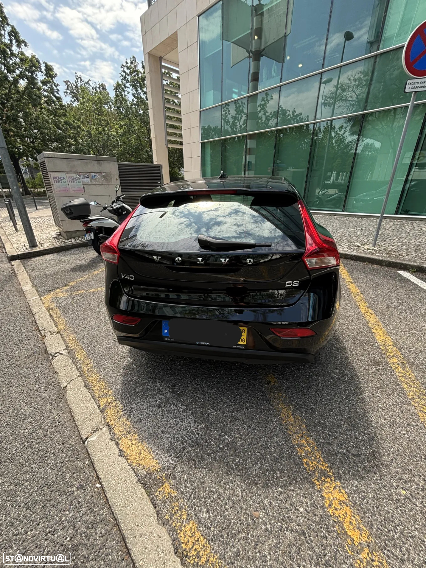 Volvo V40 2.0 D2 Kinetic Eco - 4