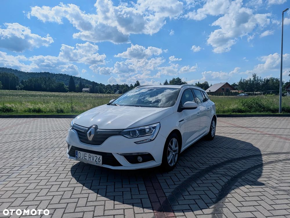 Renault Megane 1.5 Blue dCi Zen - 1