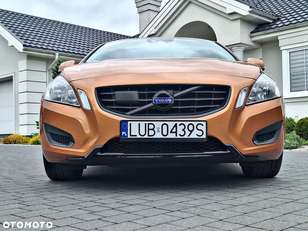 Volvo S60 D3 Geartronic - 12