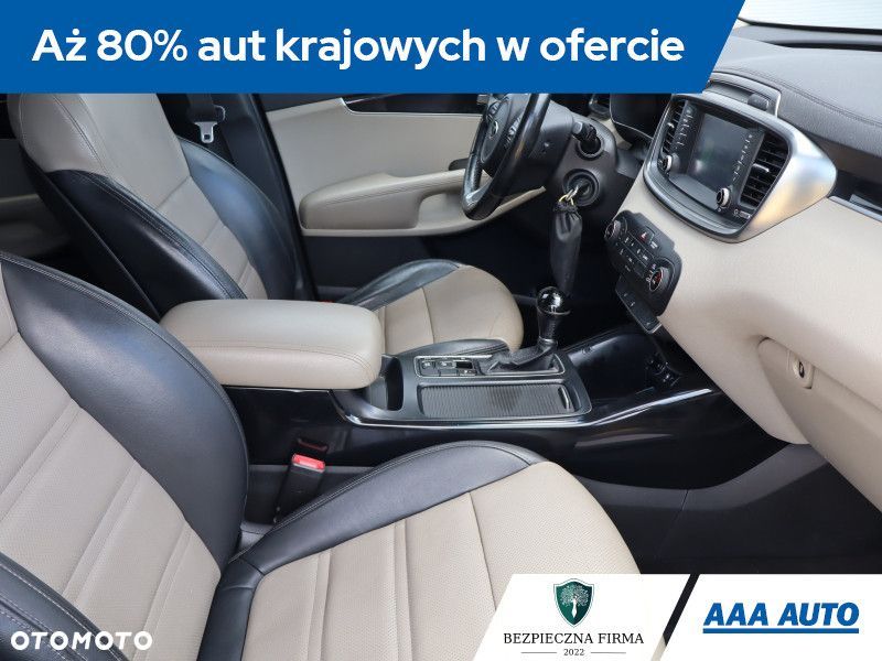 Kia Sorento - 11