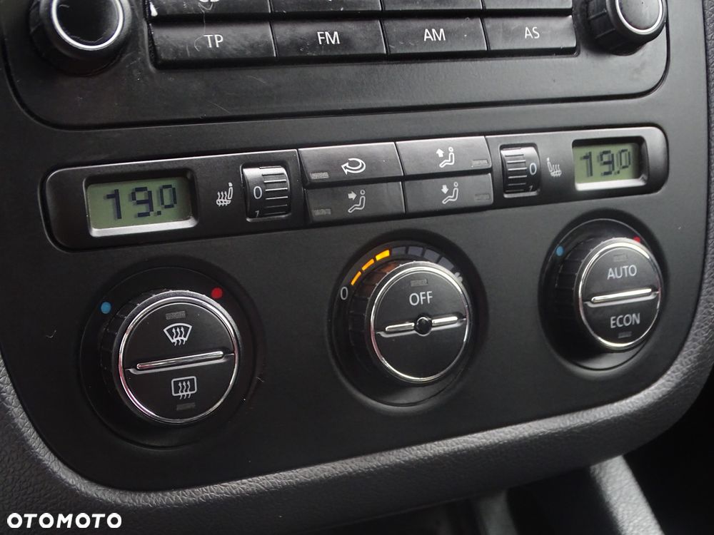 Volkswagen Golf - 13