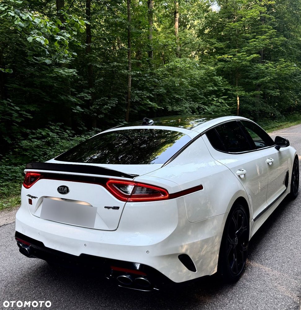 Kia Stinger - 5