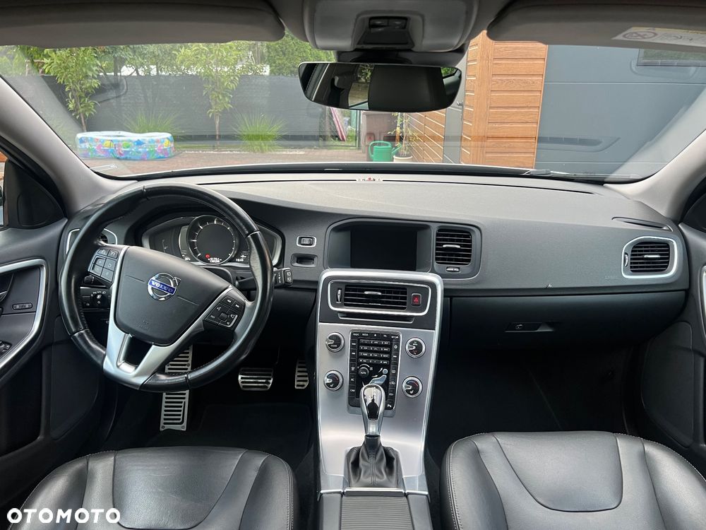 Volvo V60 Cross Country D3 Drive-E Summum - 15