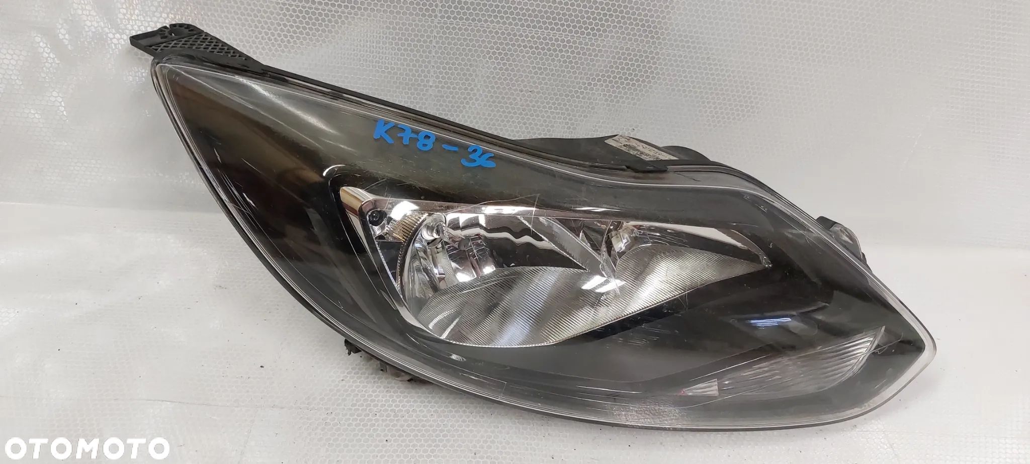 .  LAMPA PRZOD PRZEDNIA PRAWA FORD FOCUS MK3 - 1