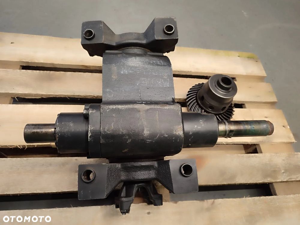 Dyferencjał 14X36 MASSEY FERGUSON TH 6030 - 5
