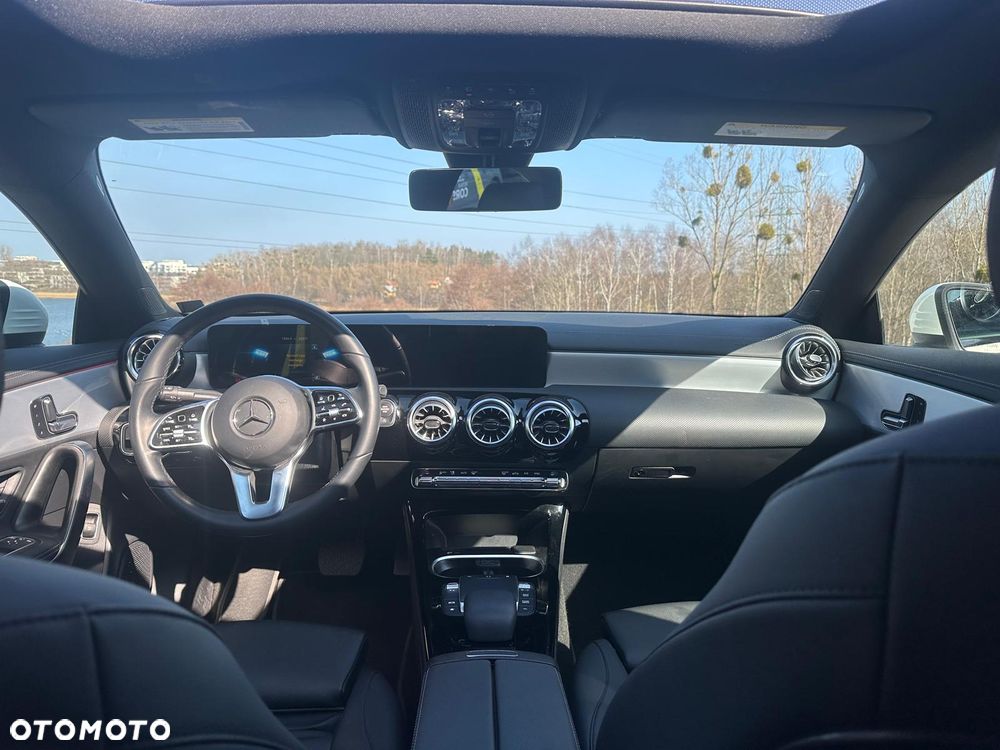 Mercedes-Benz CLA 250 4Matic 7G-DCT AMG Line - 11