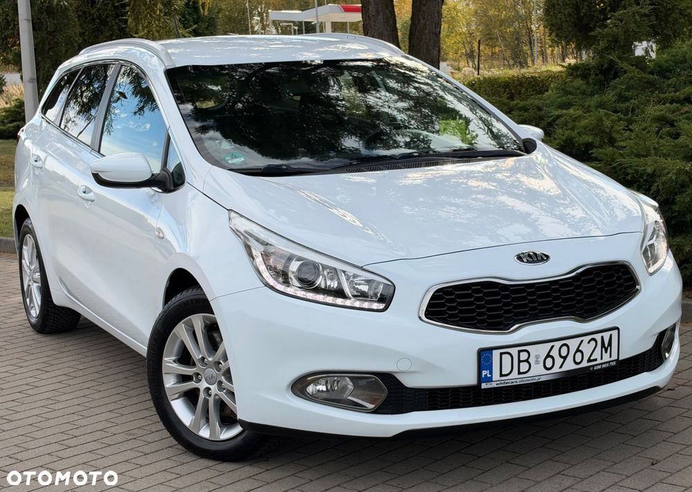 Kia Ceed 1.4 CVVT Dream Team Edition - 21