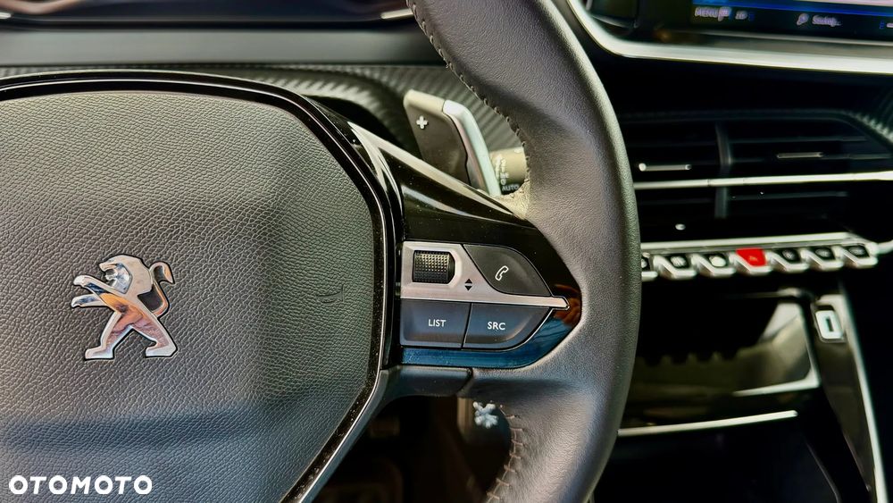 Peugeot 2008 PureTech 130 EAT8 Allure Pack - 22