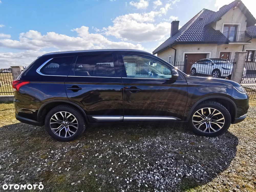 Mitsubishi Outlander 2.0 Intense + Navi 4WD CVT - 4