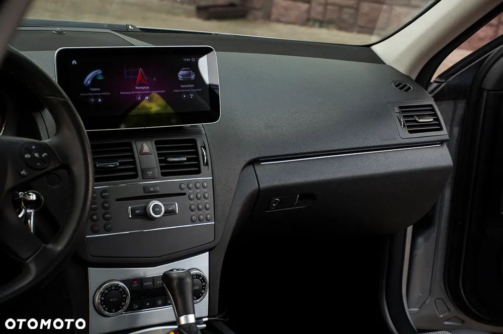 Mercedes-Benz Klasa C 200 CDI DPF Automatik Avantgarde - 23