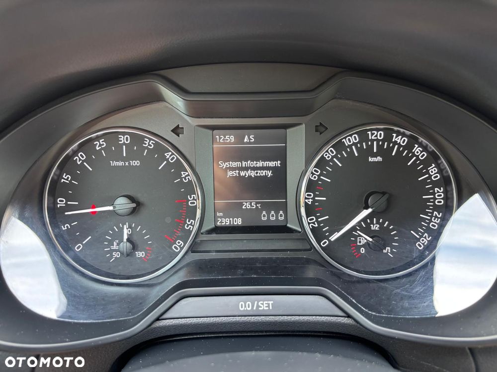 Skoda Octavia 2.0 TDI (Green tec) 4x4 Ambition - 26