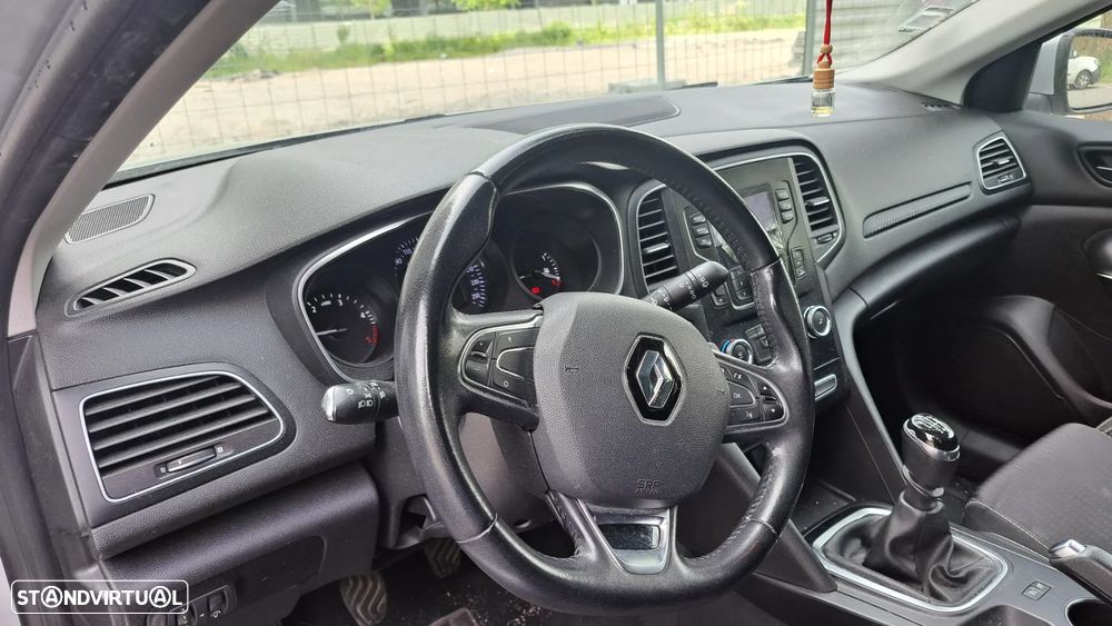 Renault Mégane 1.5 dCi Zen - 7