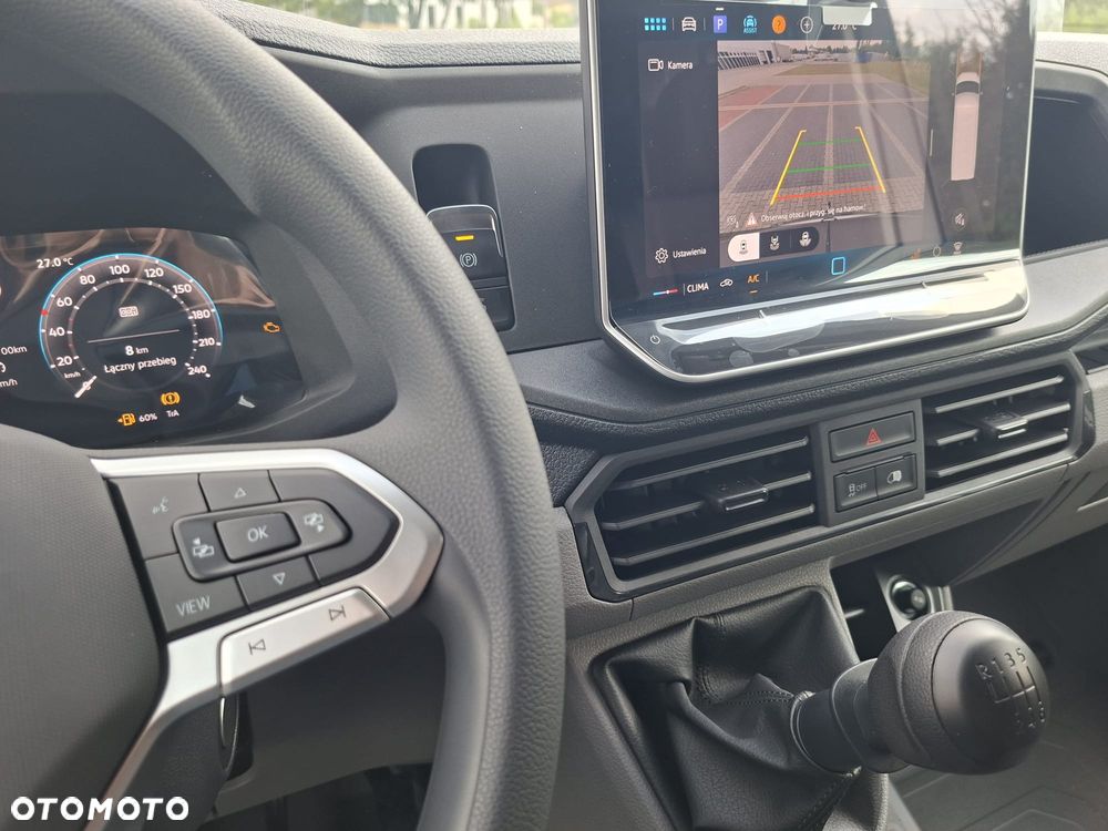 Volkswagen Crafter 35 Furgon z wysokim dachem silnik: 2,0 l EU6 177 KM / skrzynia biegów: manualna 6-biegowa rozstaw osi: 4490 mm - 20