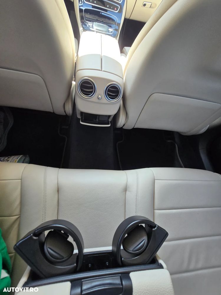 Mercedes-Benz E - 16