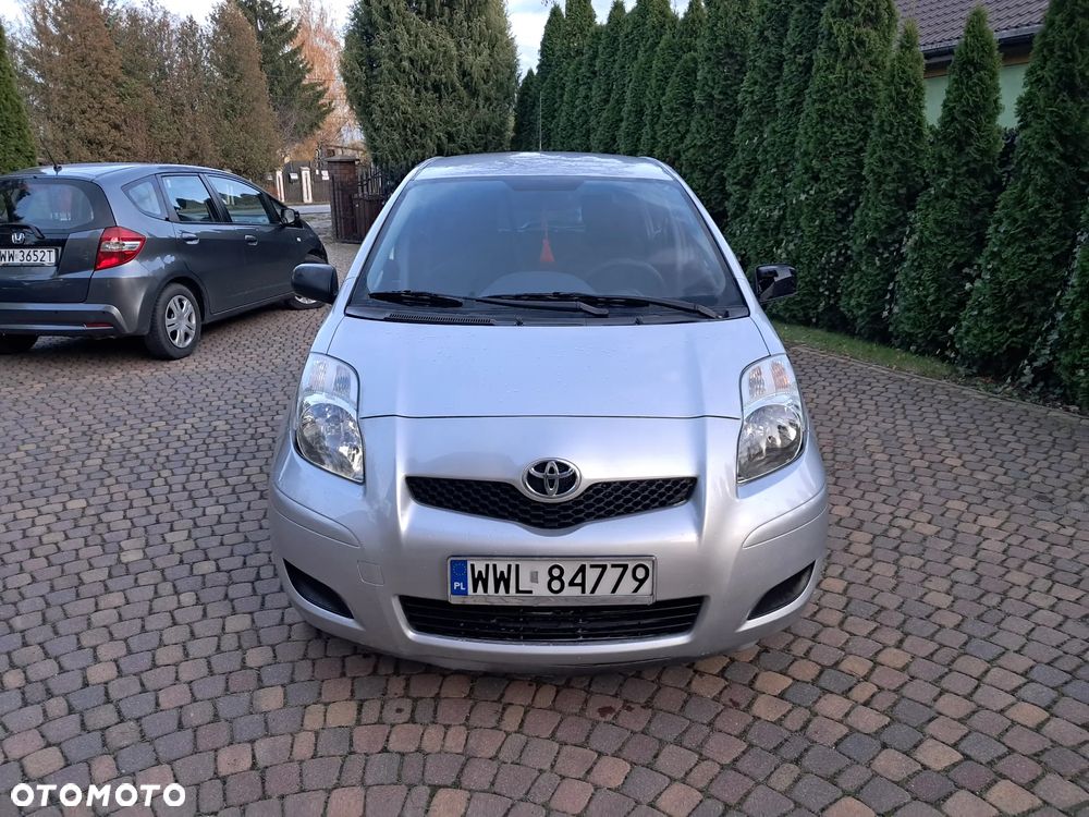 Toyota Yaris - 7
