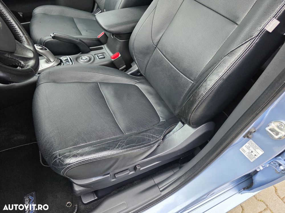 Mitsubishi Outlander 2.0 4WD Plus - 25