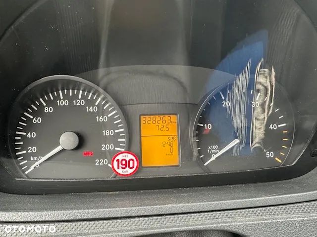 Mercedes-Benz VITO - 9