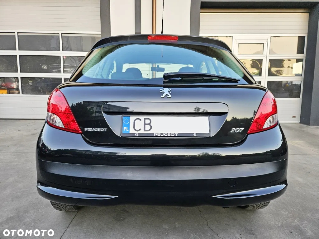Peugeot 207 - 6