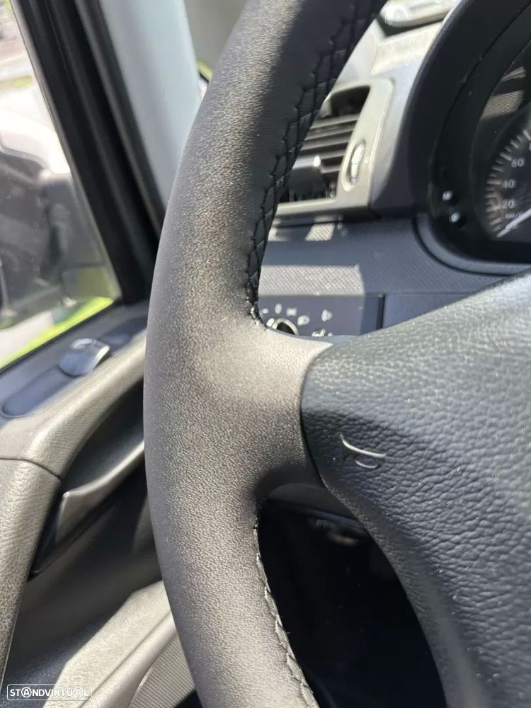 Mercedes-Benz Vito Compacta CREW - 61