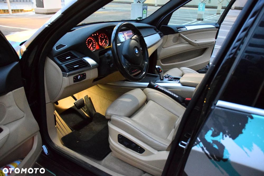 BMW X5 xDrive35d - 24
