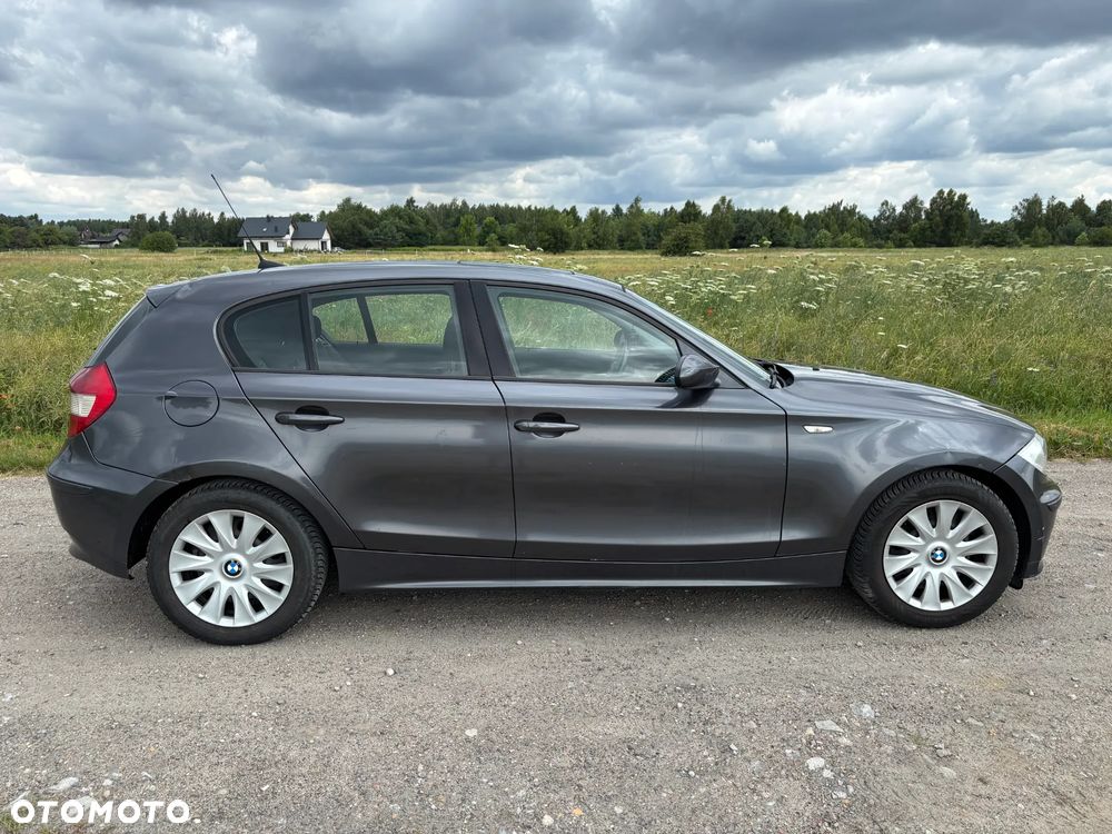 BMW Seria 1 116i - 10