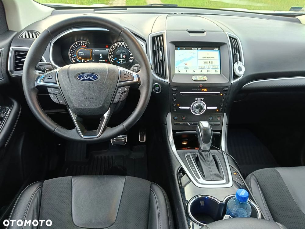 Ford Edge 2.0 TDCi Bi-Turbo 4x4 ST-LINE - 13