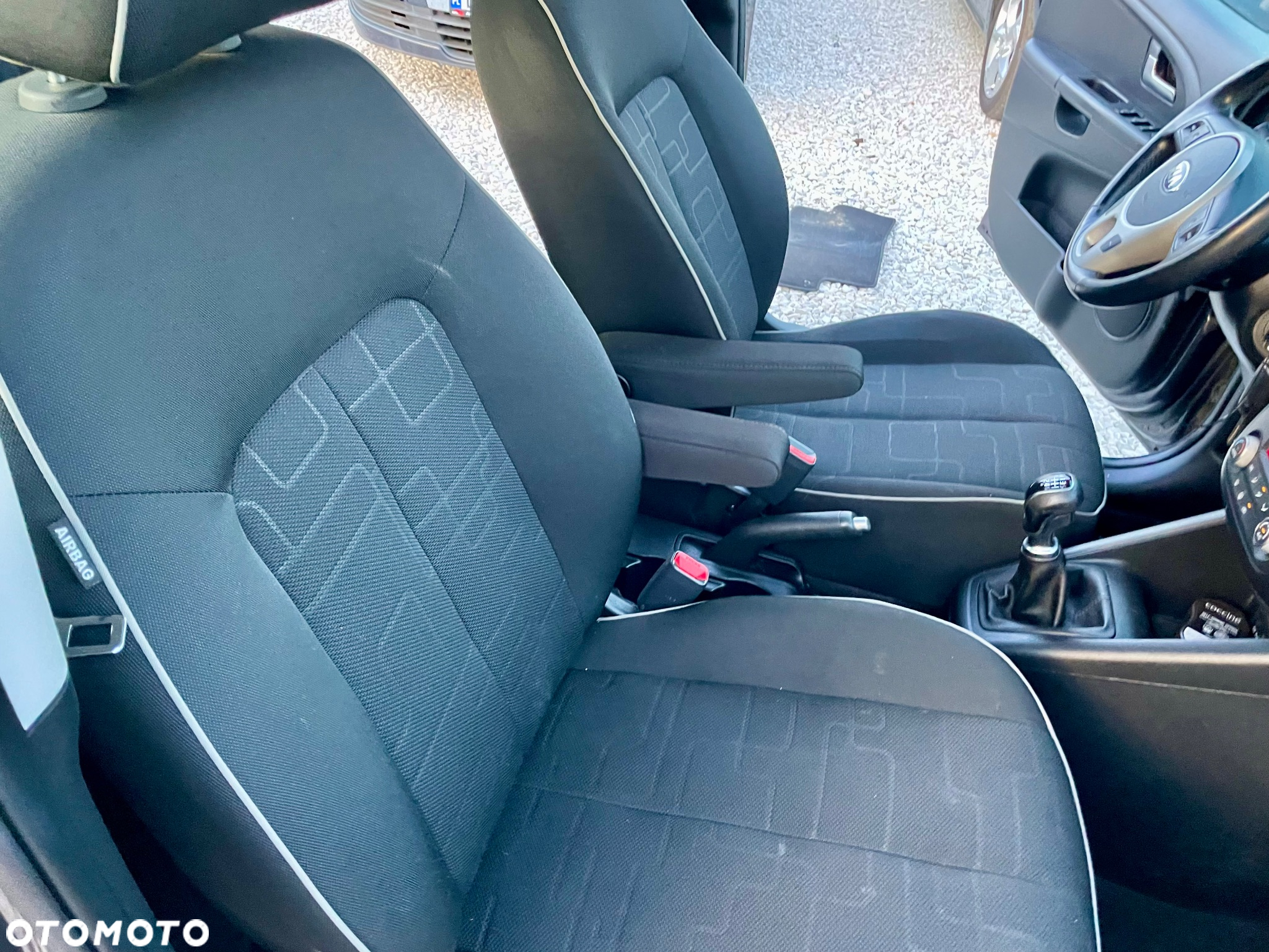 Kia Venga 1.6 CRDi 128 Dream-Team Edition - 32