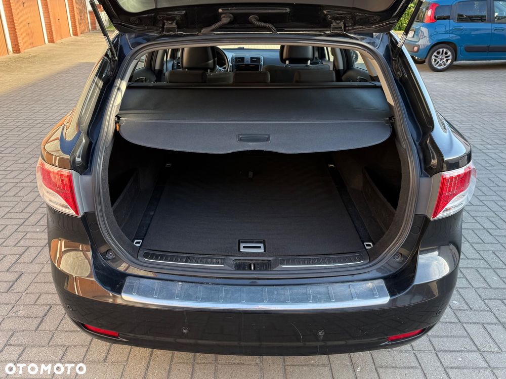 Toyota Avensis 1.8 Luna - 14
