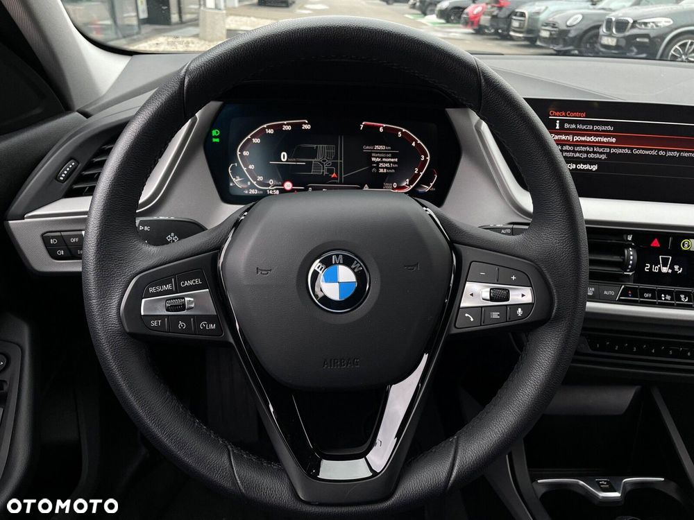 BMW Seria 1 118i - 13