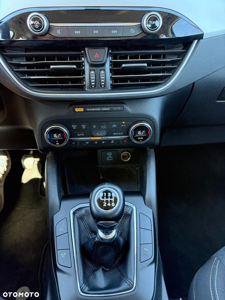 Ford Kuga - 20