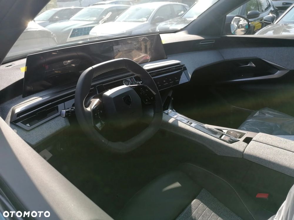 Peugeot 3008 1.2 PureTech mHEV Business e-DCS6 - 4