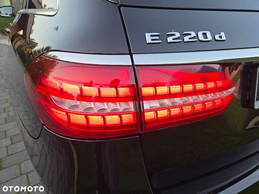 Mercedes-Benz Klasa E 220 d T 9G-TRONIC AMG Line - 14