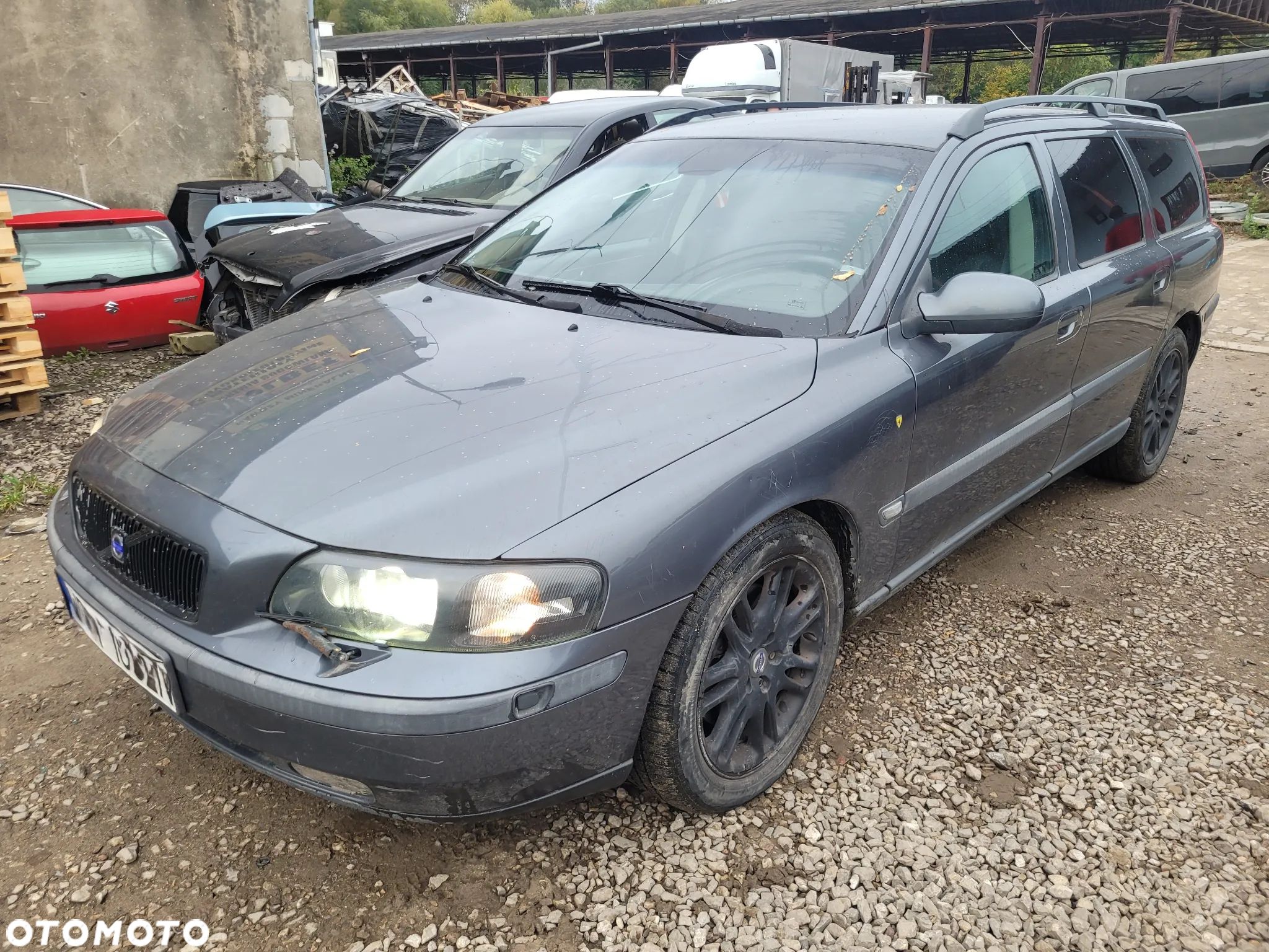volvo v70 II fotel kanapa deska kokpit podsufitka boczek podłokietnik licznik panel szyb stacyjka zestaw - 1