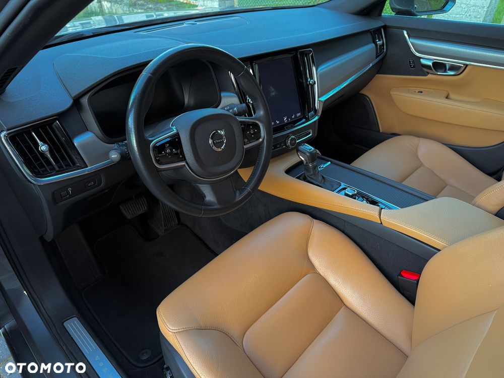 Volvo S90 D4 Geartronic Momentum Pro - 8