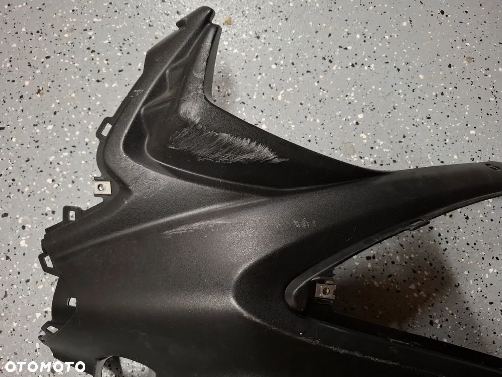 Suzuki DL 650 wypełnienie owiewka boczek bok - 3