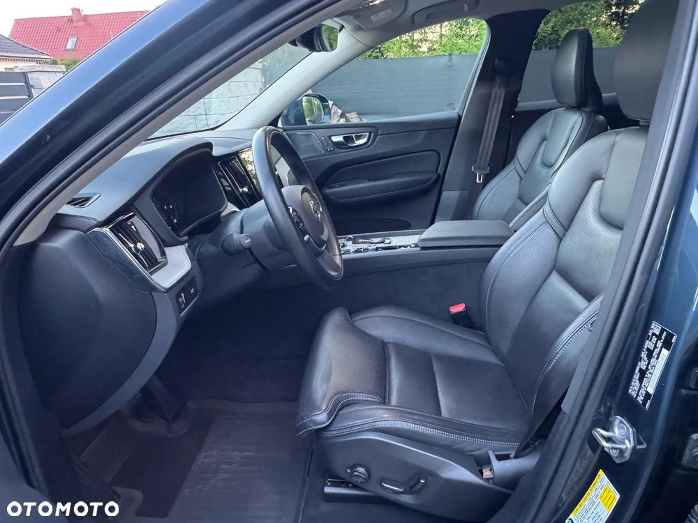 Volvo XC 60 B5 B AWD Inscription - 11