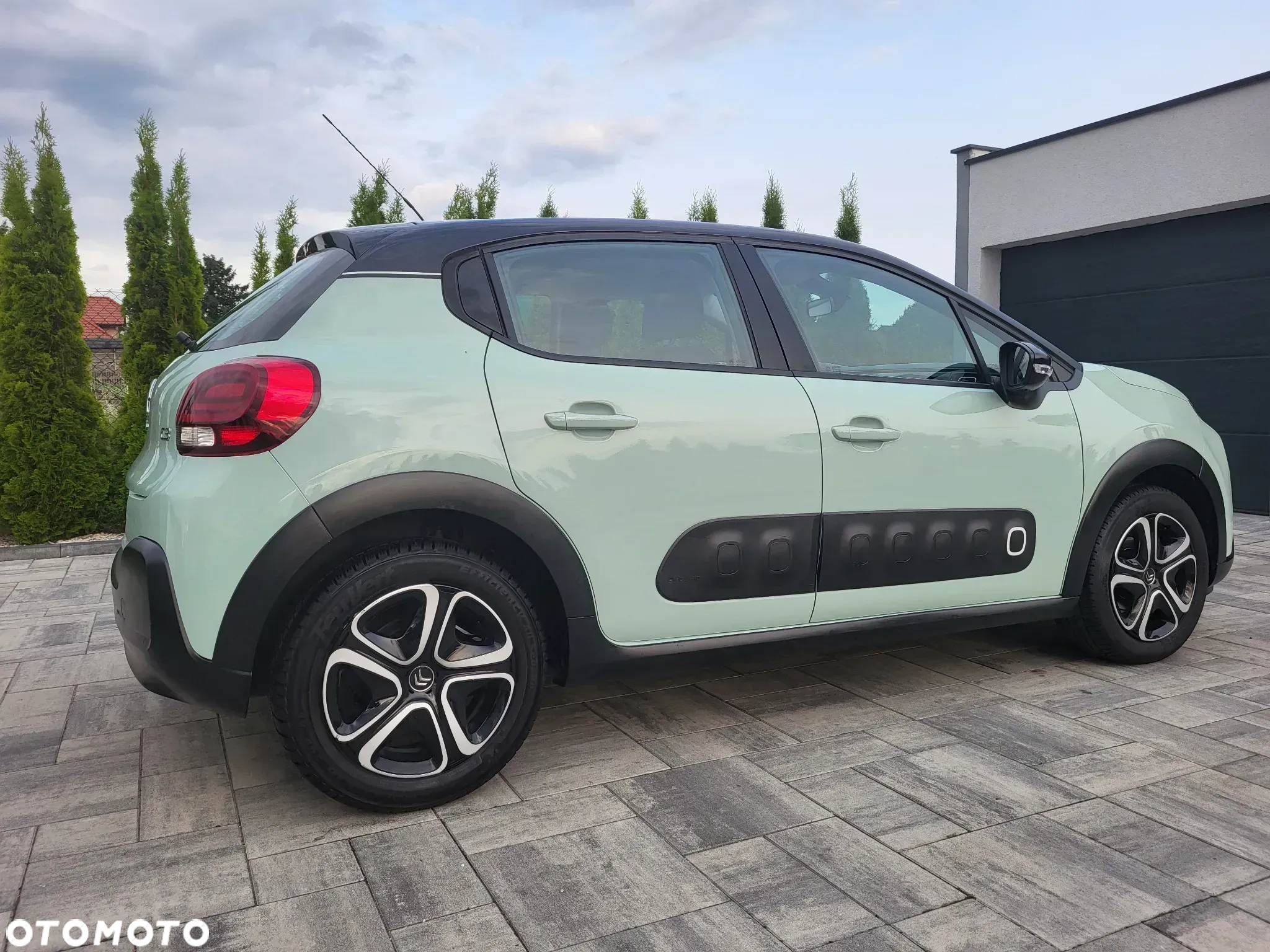 Citroën C3 1.2 PureTech Shine - 17