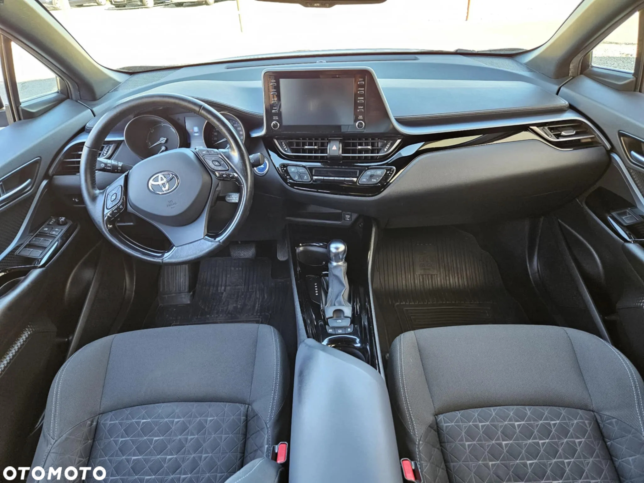 Toyota C-HR 1.8 Hybrid Business - 13