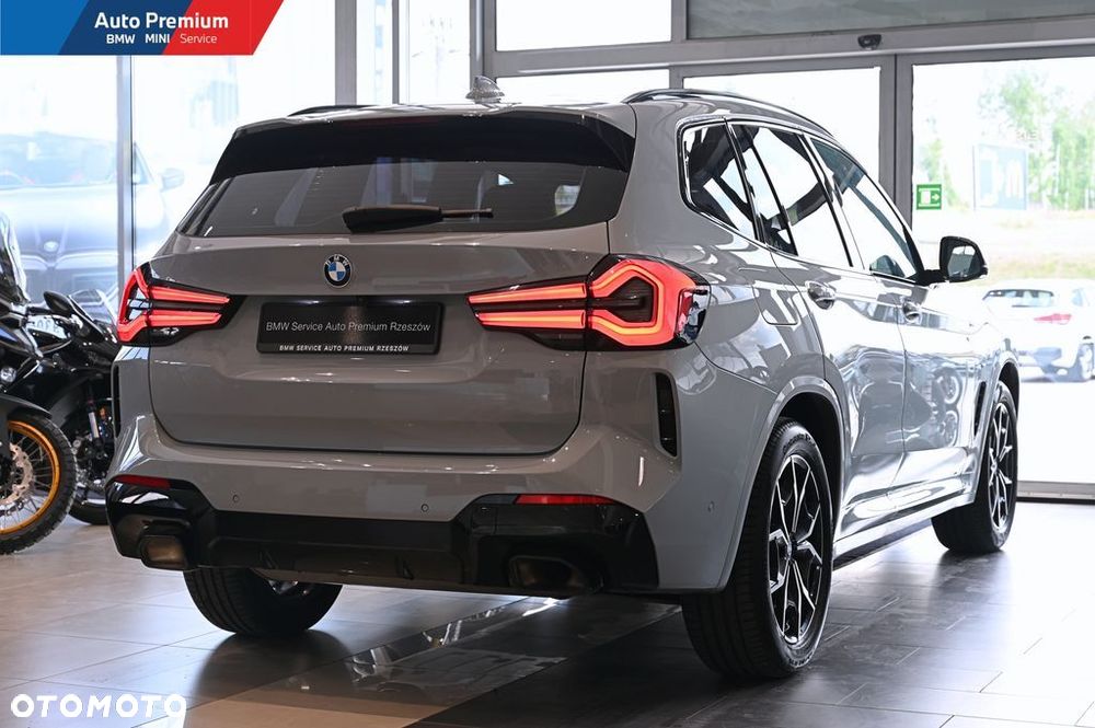 BMW X3 xDrive20i mHEV - 19