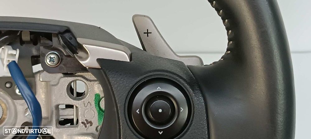 VOLANTE LEXUS IS 300H - 10