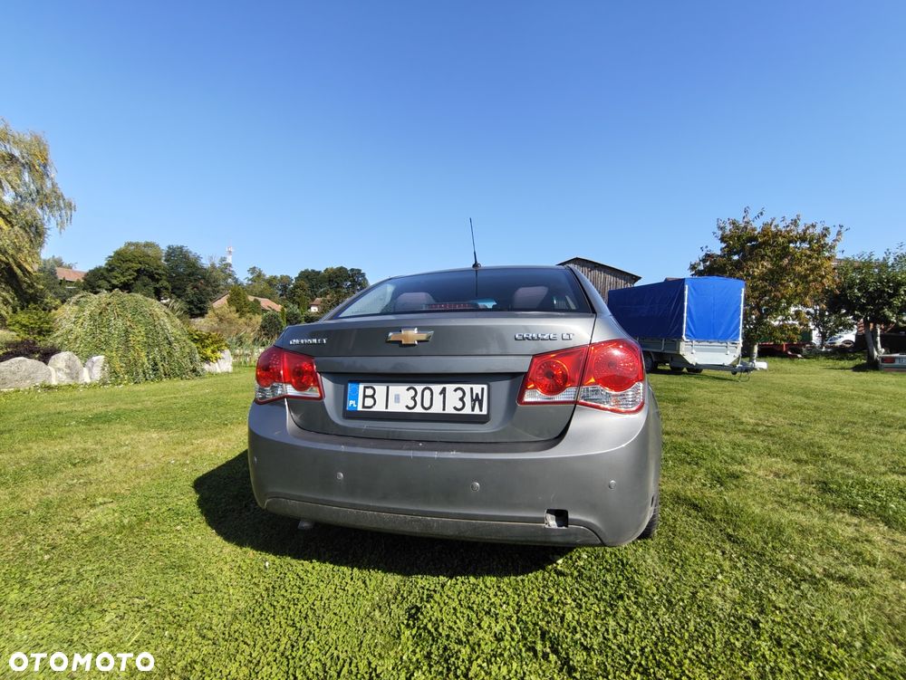 Chevrolet Cruze - 2