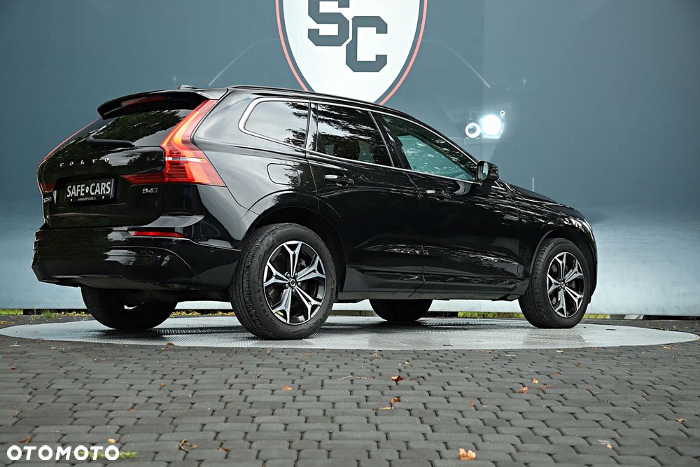 Volvo XC 60 B4 D AWD Momentum Pro - 12