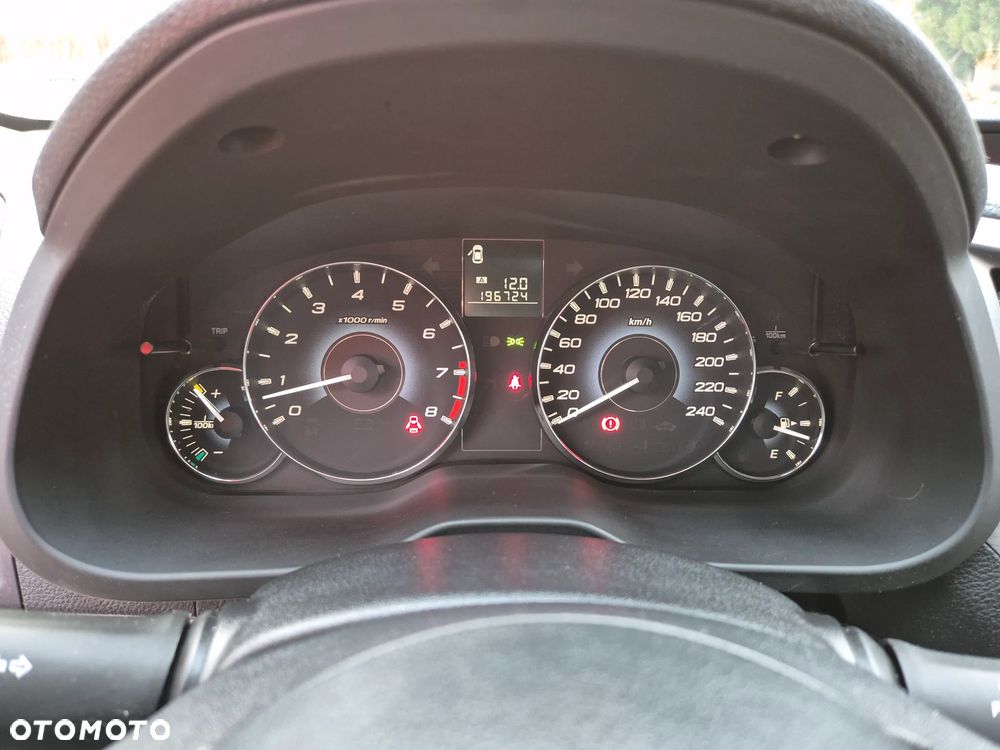 Subaru Legacy 2.0R Comfort - 11