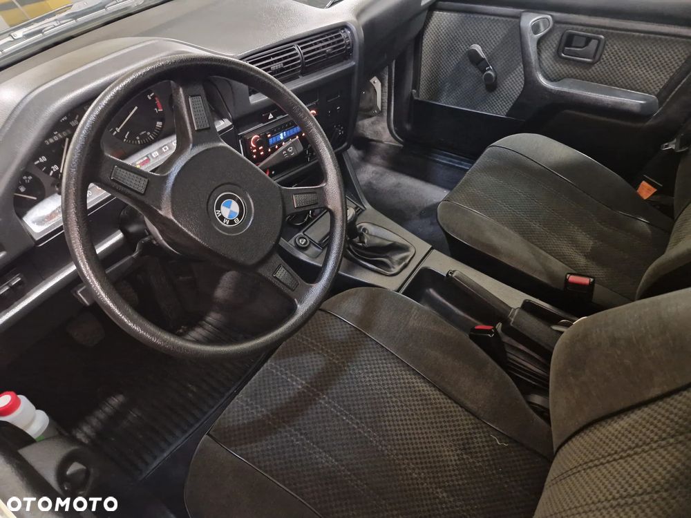 BMW Seria 3 - 11