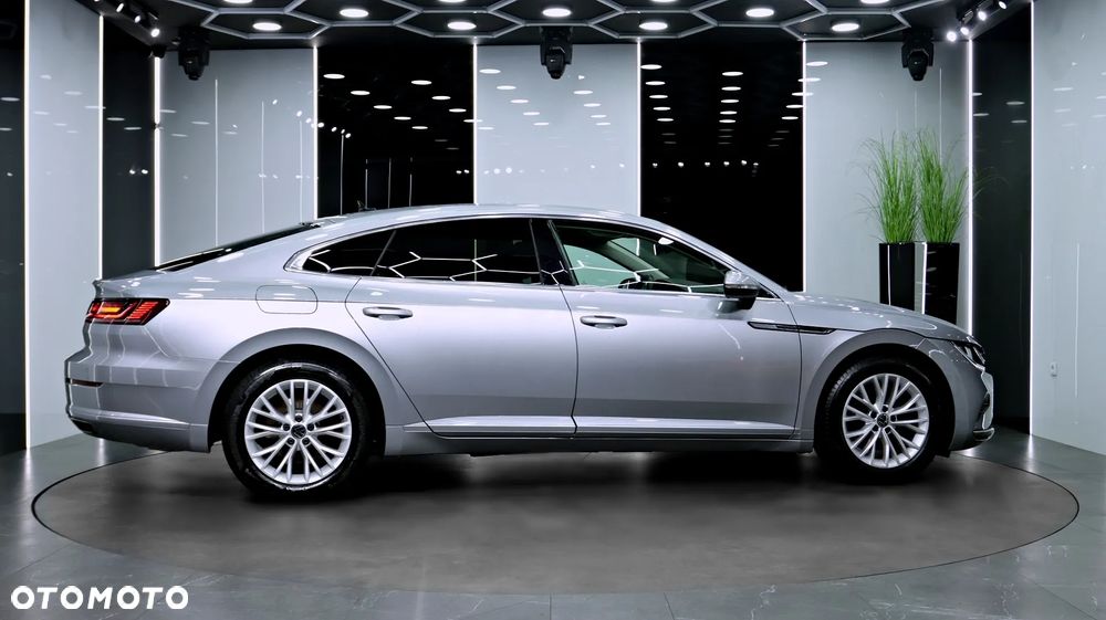 Volkswagen Arteon 2.0 TSI Essence DSG - 10