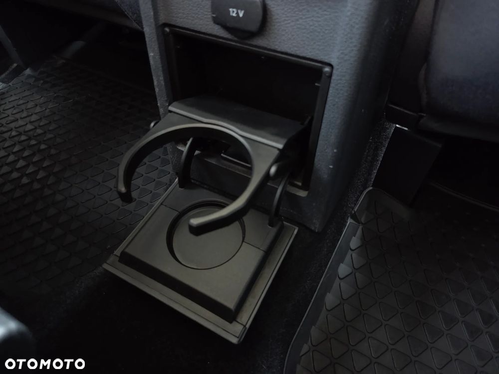 Volkswagen Touran 1.6 TDI DPF BlueMotion Technology Comfortline - 18